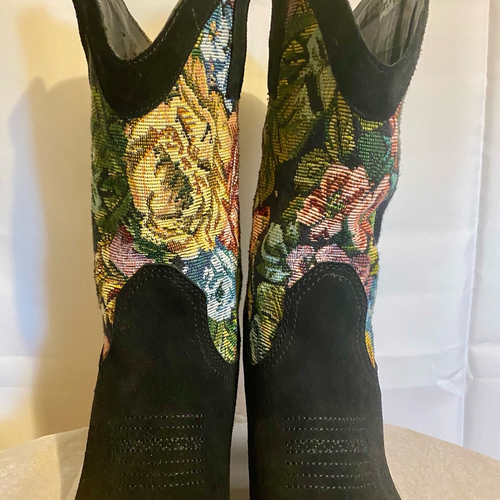 Women’s Very Volatile Black Multicolor Embroidered Heeled Boots Size 10 - Picture 5 of 13